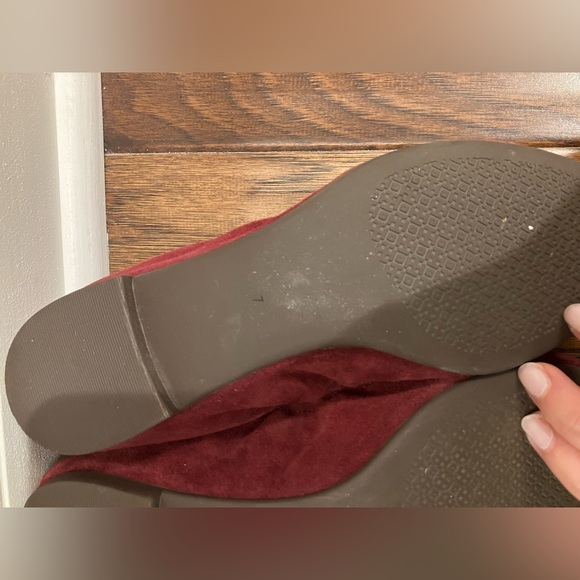 TORY BURCH BURGUNDY SUEDE FLATS SIZE 7 - Picture 6 of 6
